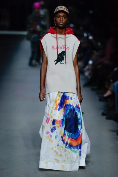Look 75